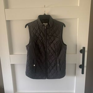NWT women’s charcoal gray vest